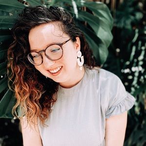 Meet your Posher, Lindley